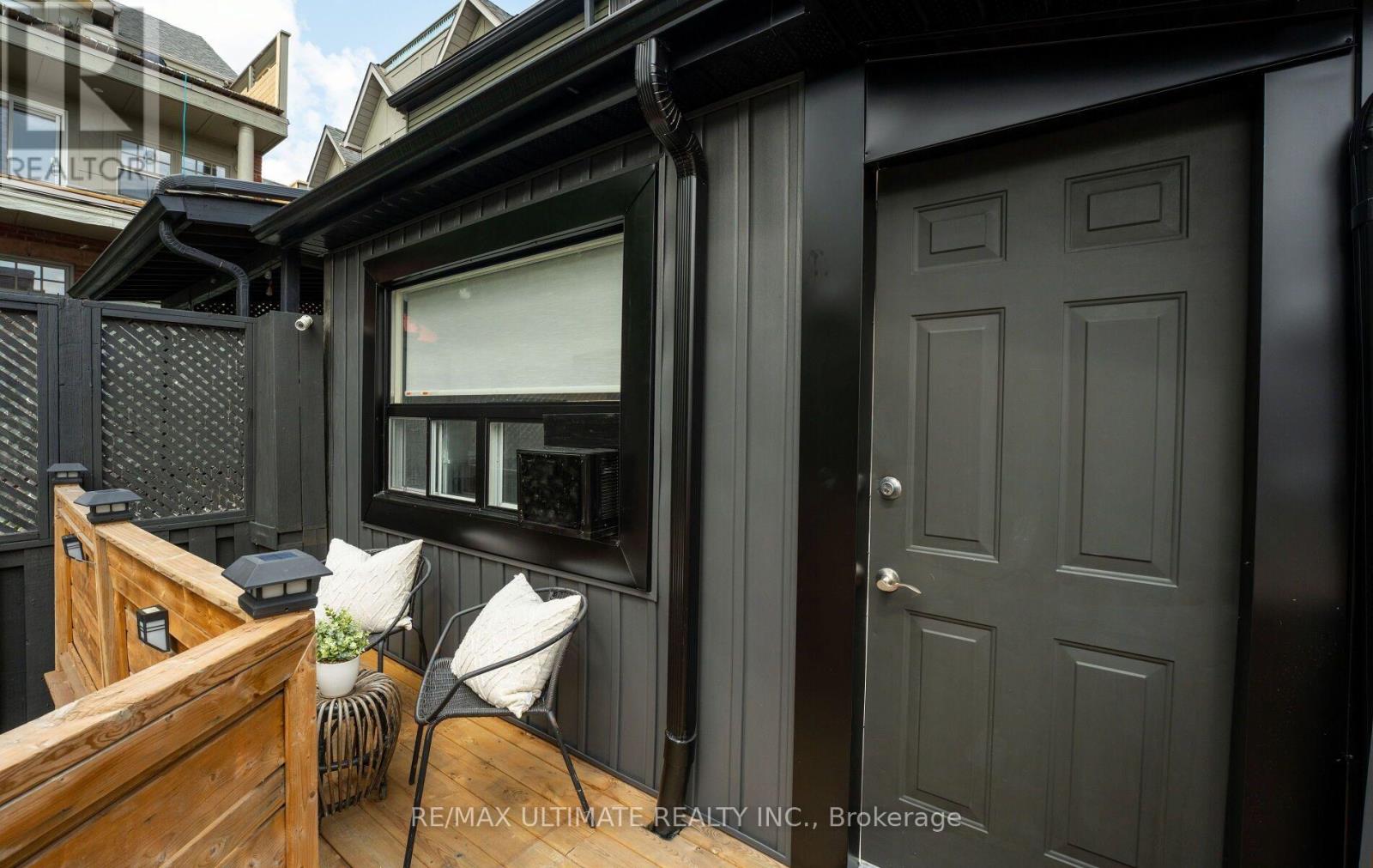 906 LOGAN AVENUE - Image 43