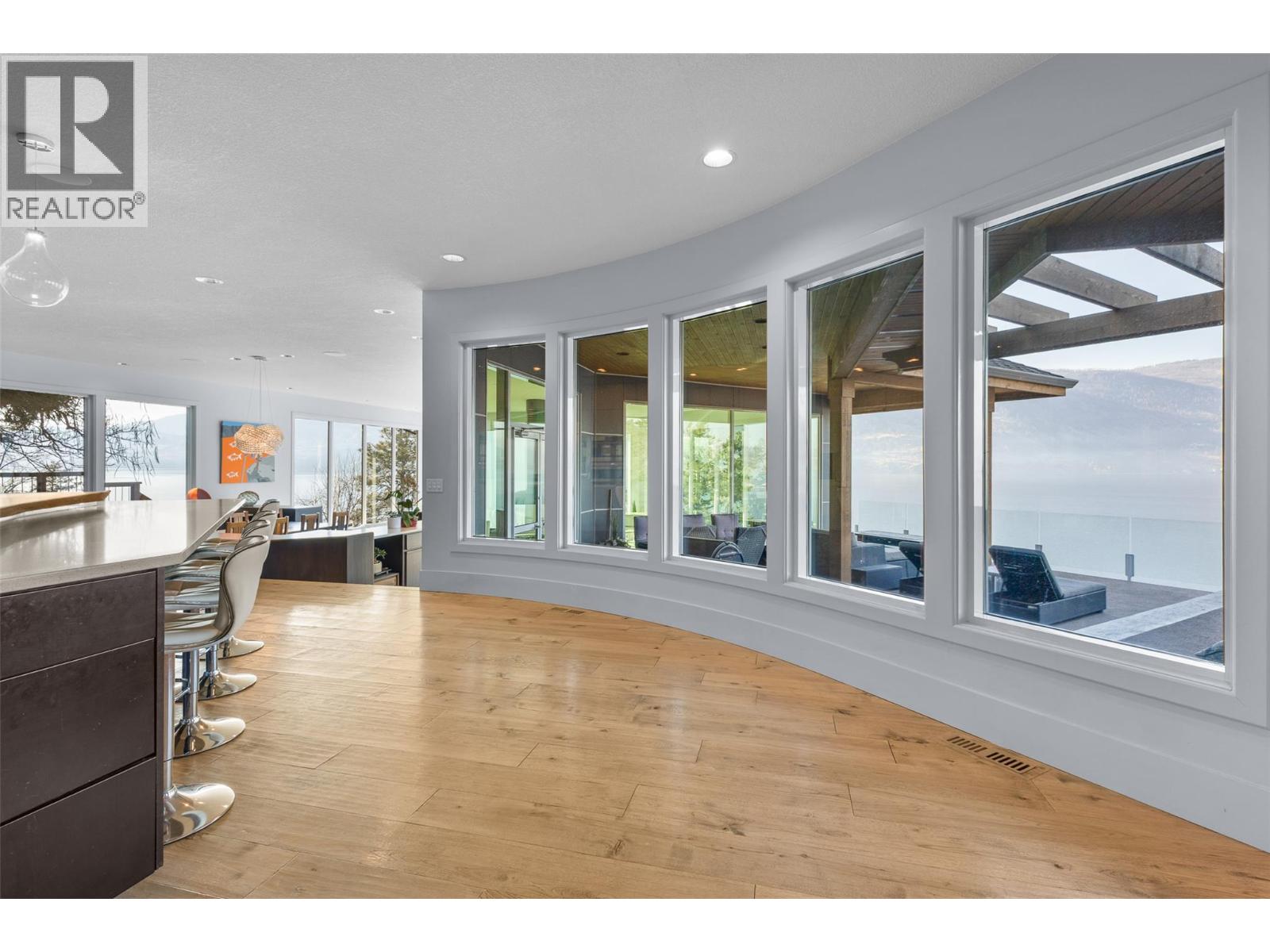  2100 Dewdney Road, Kelowna