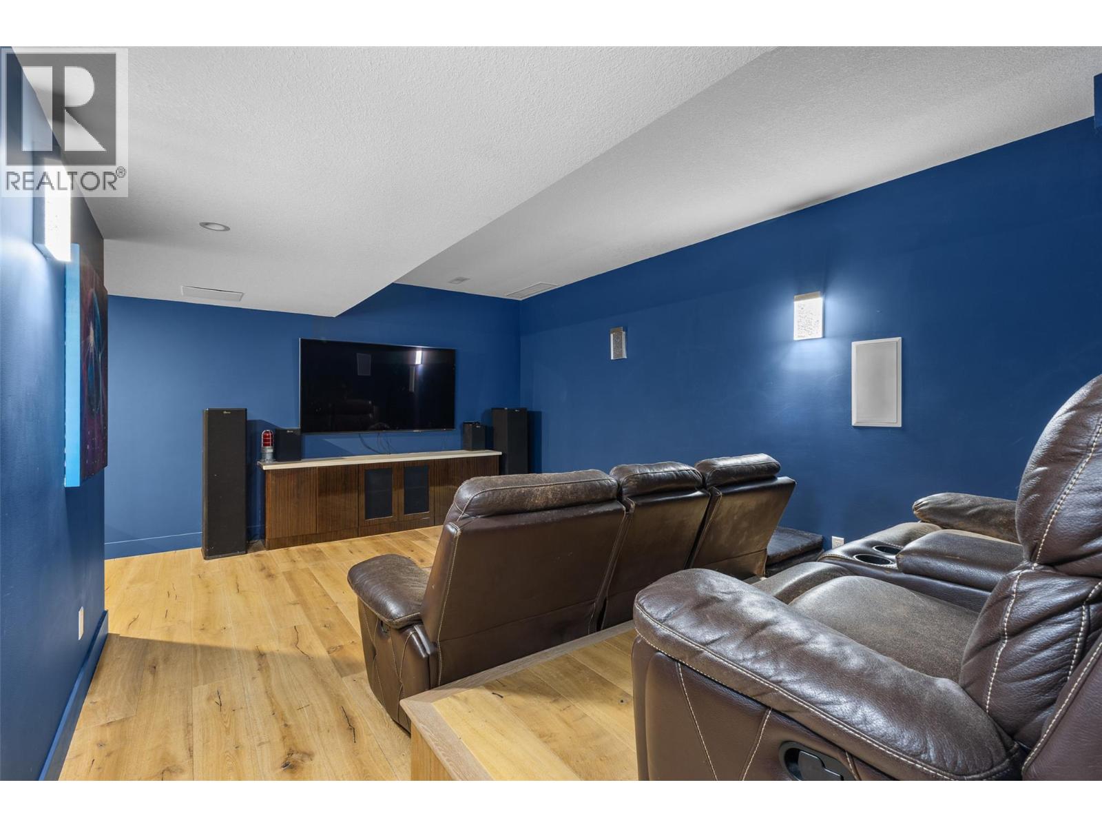  2100 Dewdney Road, Kelowna
