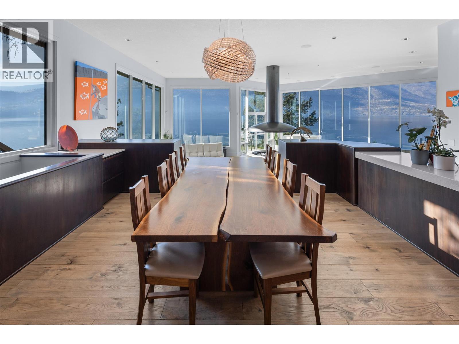  2100 Dewdney Road, Kelowna
