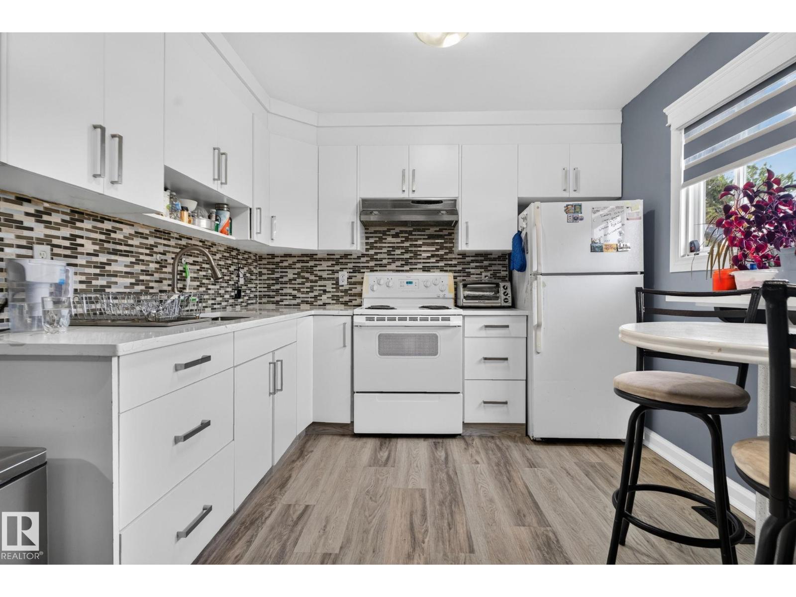 1344 Lakewood Road West NW - 12