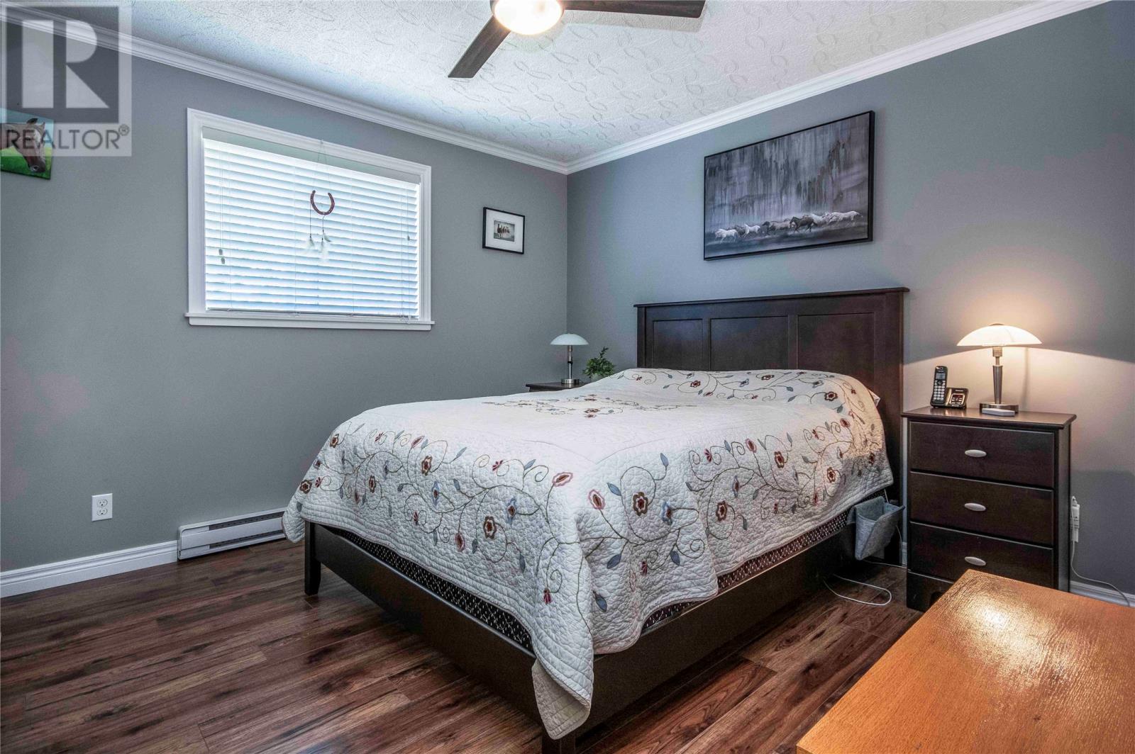 57 Cabot Road thumbnail 15