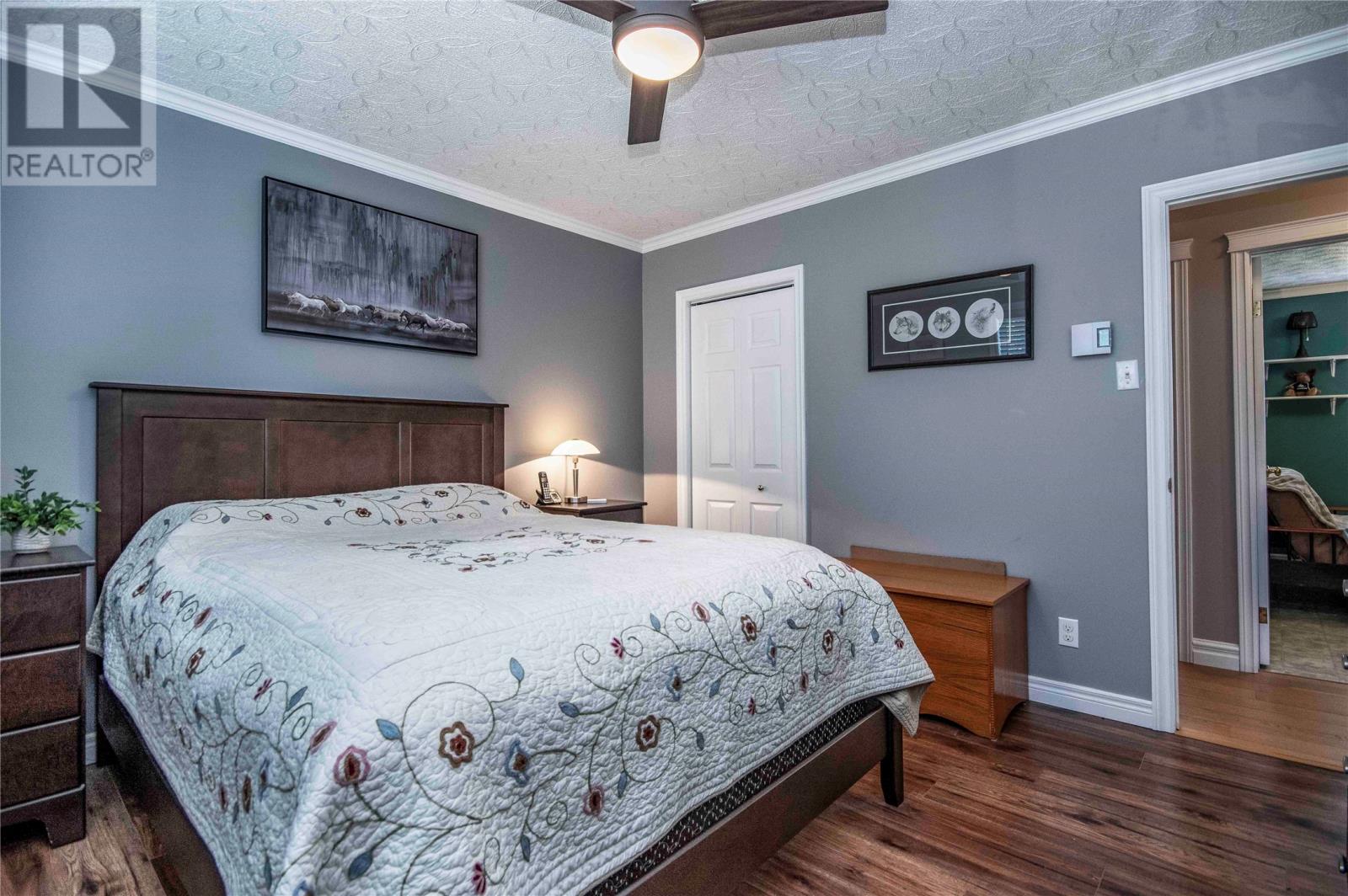 57 Cabot Road thumbnail 16