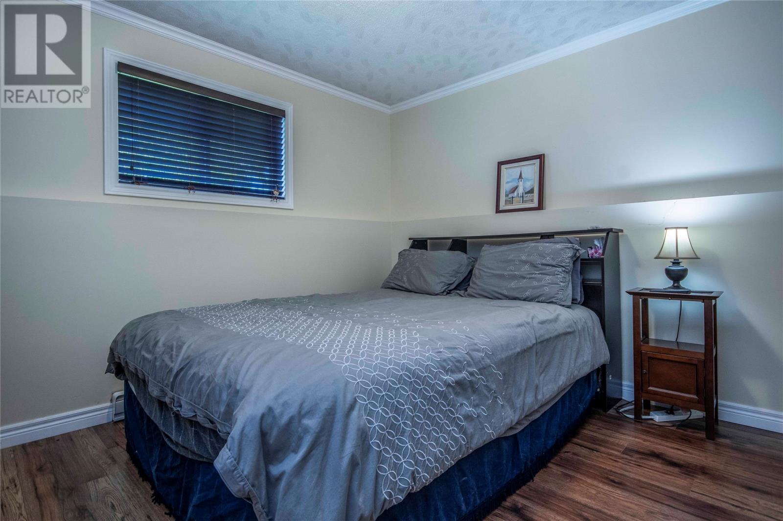 57 Cabot Road thumbnail 24