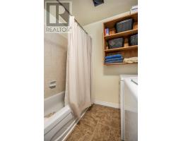 57 Cabot Road thumbnail 26