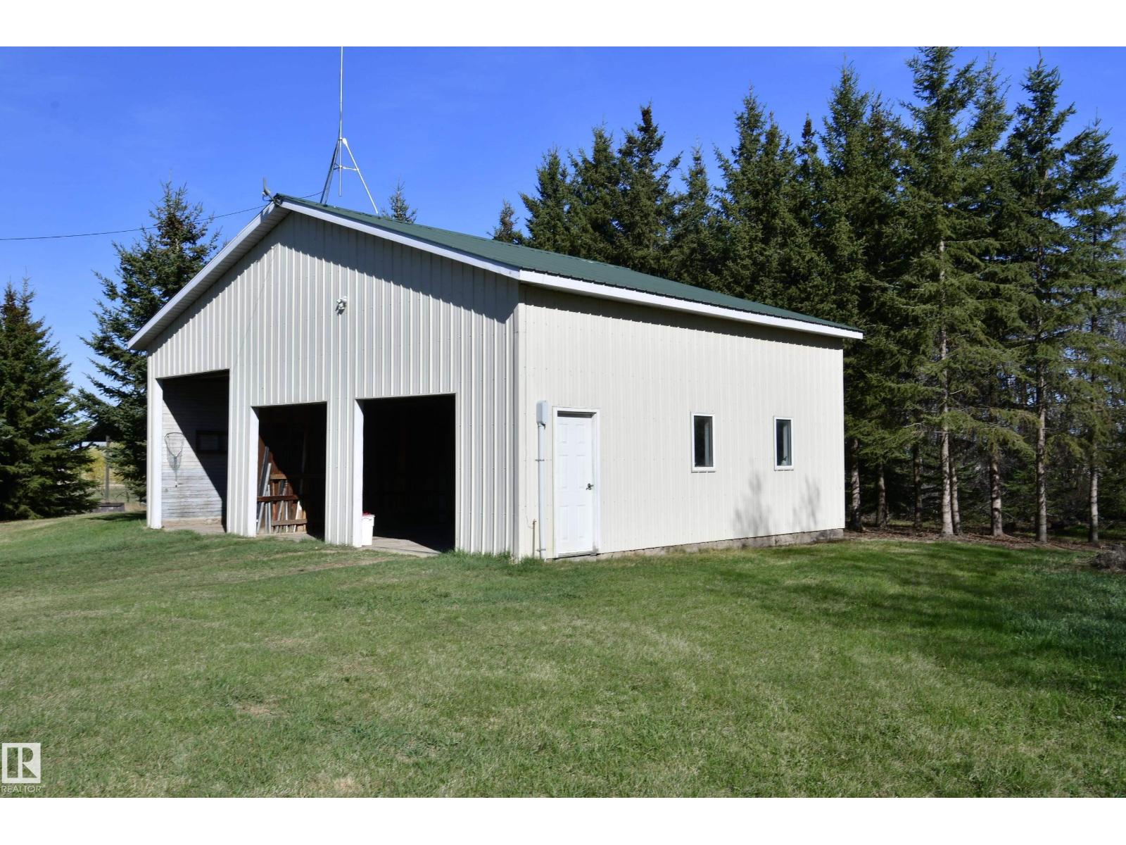 49074 RGE RD 241 - 3