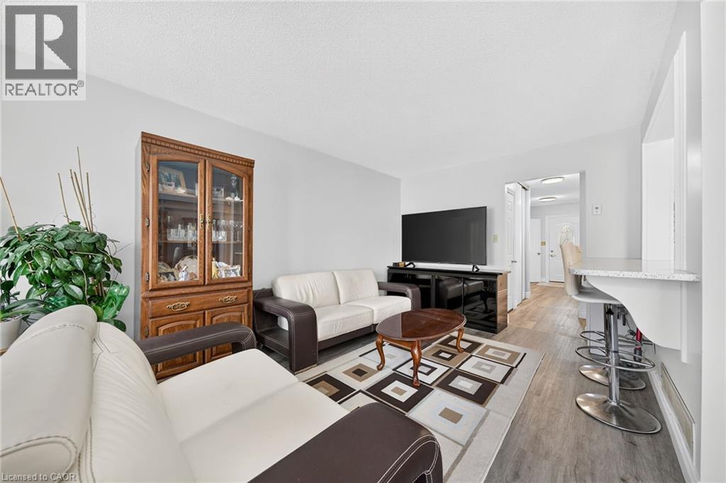#27 860 RYMAL Road E - 10