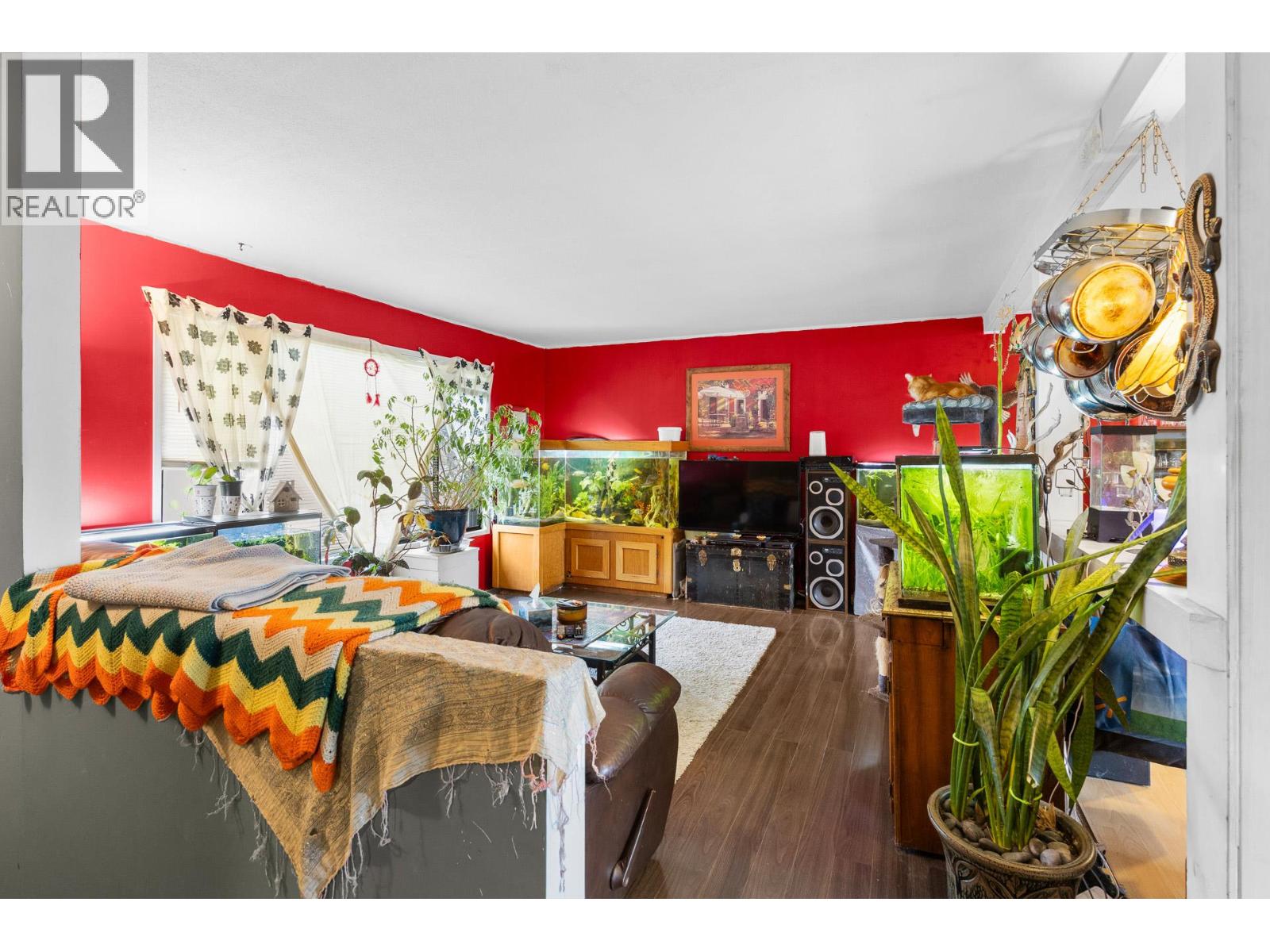 3260 Coyote Crescent - 4