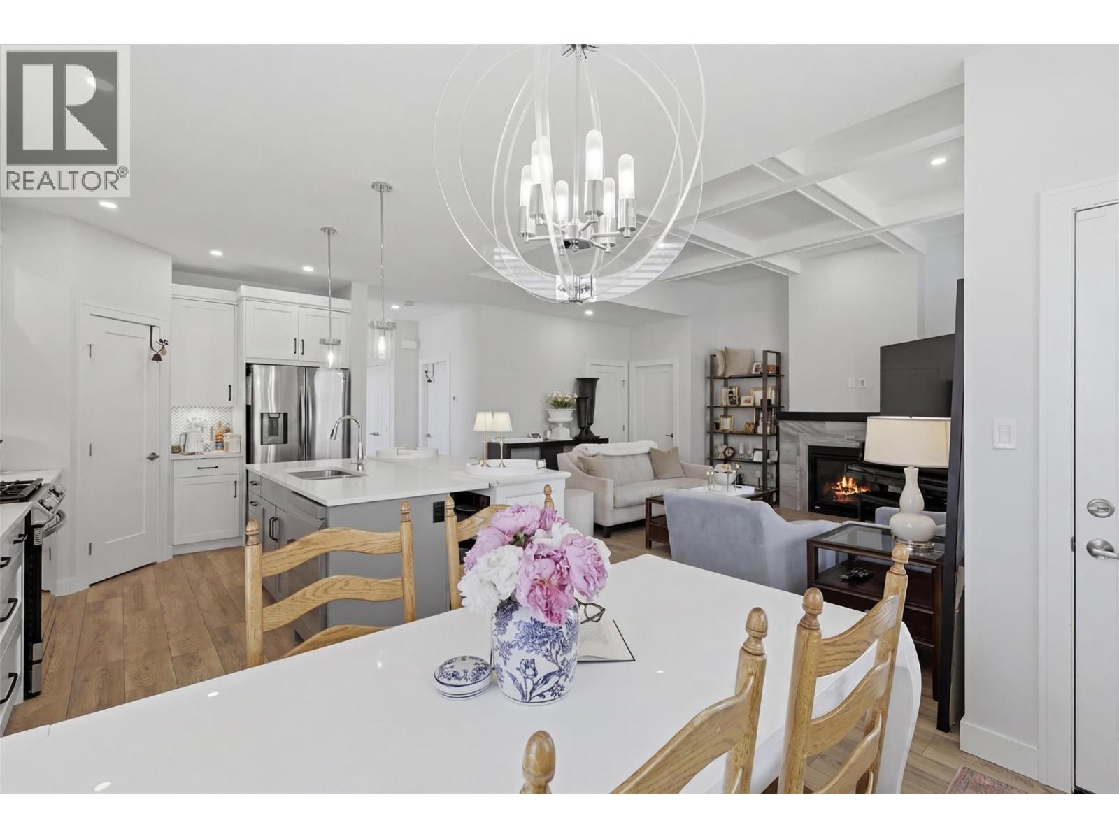 #327 641 Shuswap Road E - 20