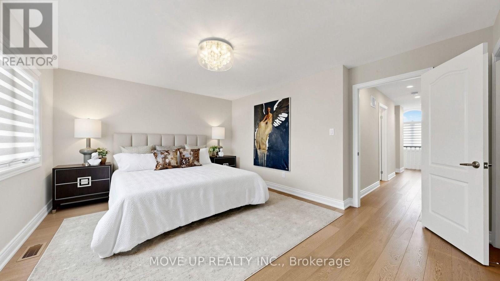 35 LAUDERDALE DRIVE - 21