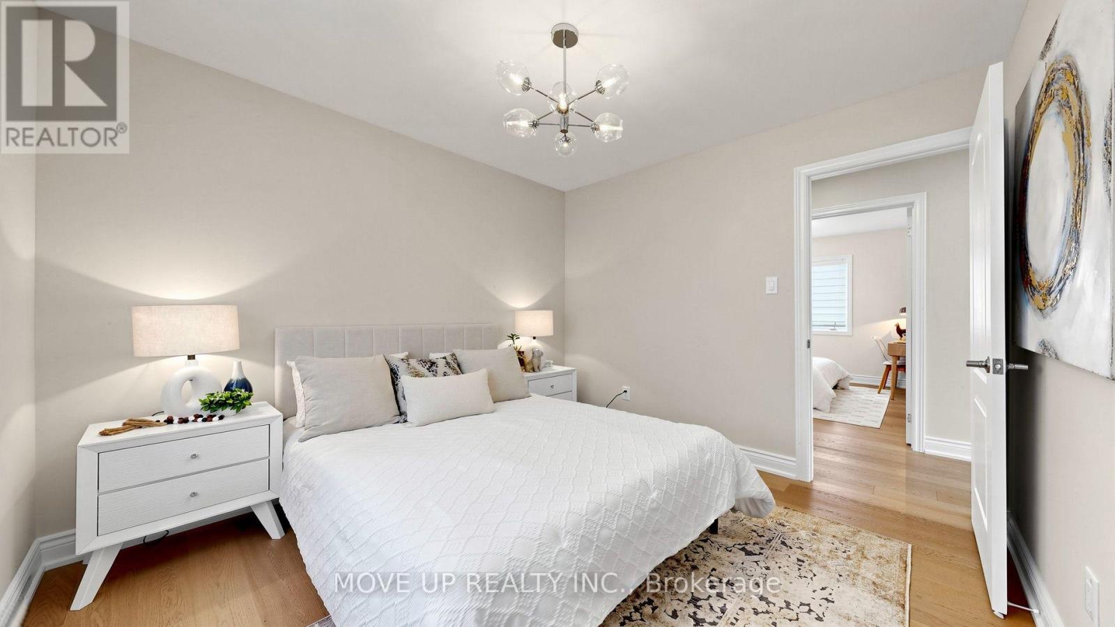 35 LAUDERDALE DRIVE - 28