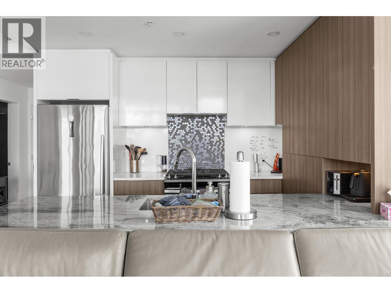 #405 1151 Sunset Drive - 23