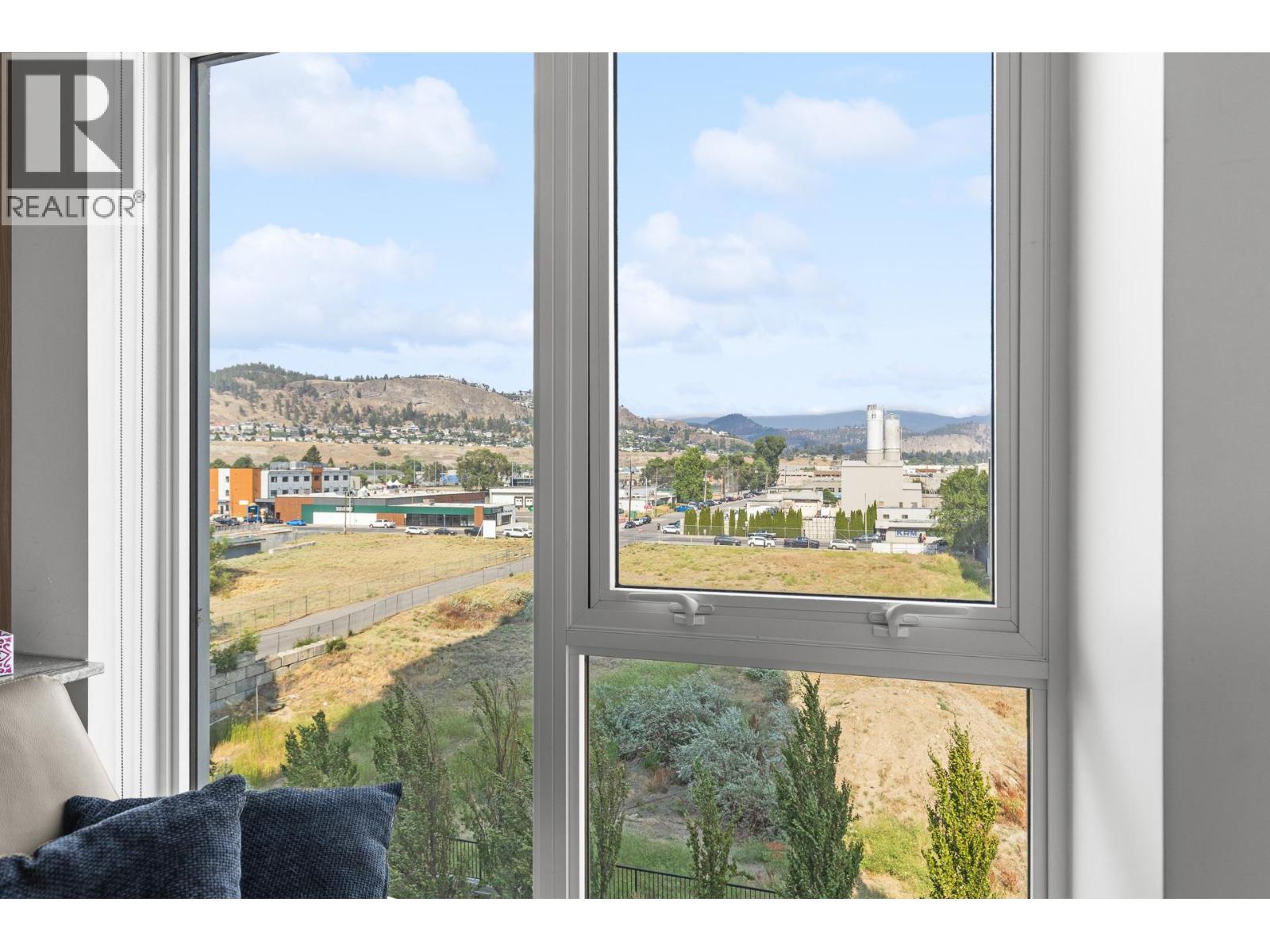 #405 1151 Sunset Drive - 28