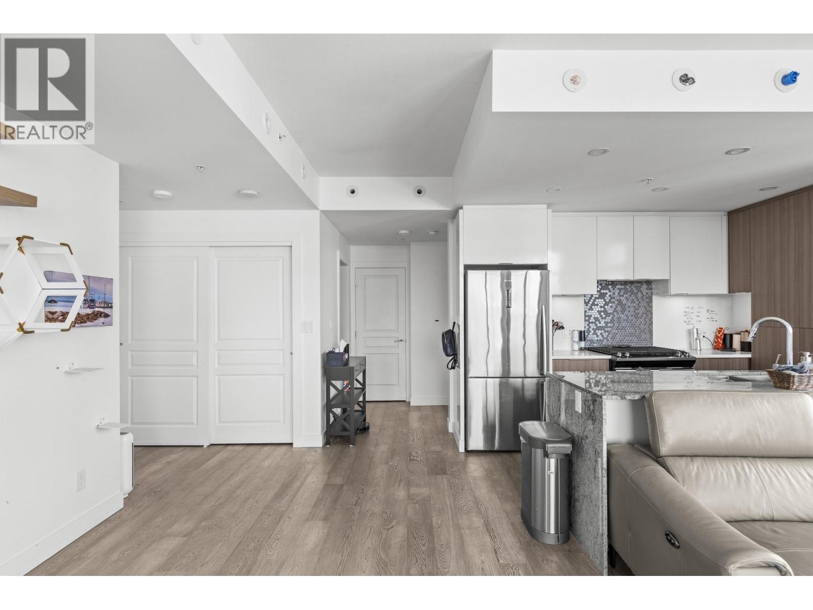 #405 1151 Sunset Drive - 25