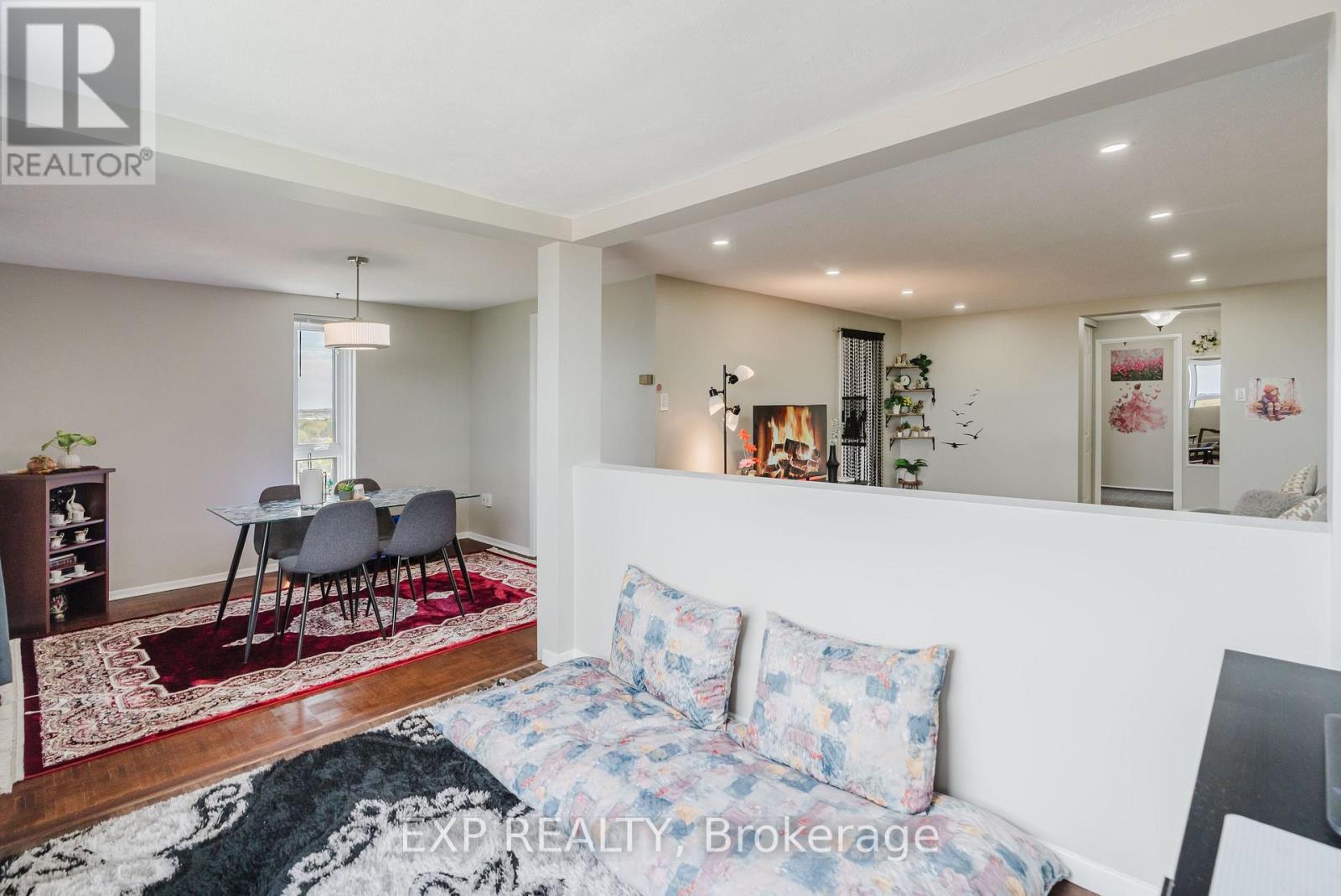 #604 1356 MEADOWLANDS DRIVE N - 24