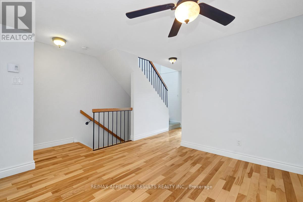 #6549B 6549 BILBERRY DRIVE - 10