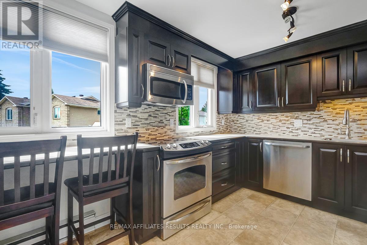 #6549B 6549 BILBERRY DRIVE - 16