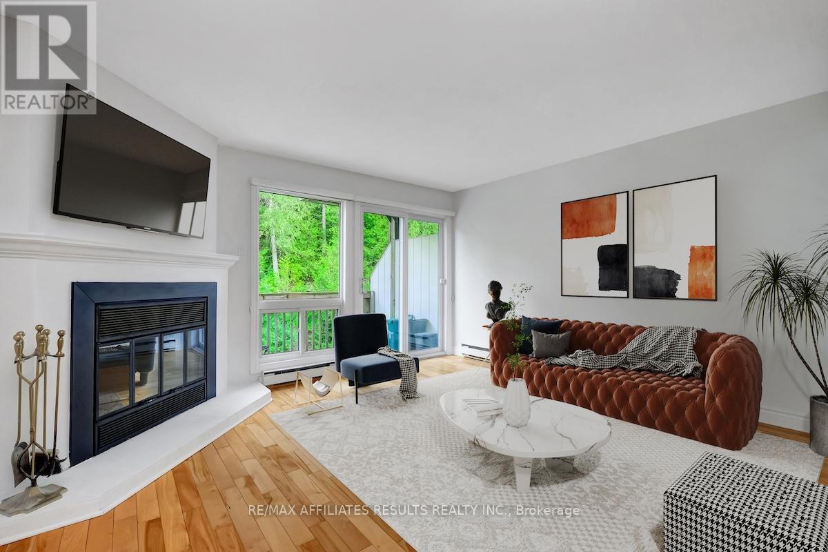 #6549B 6549 BILBERRY DRIVE - 8