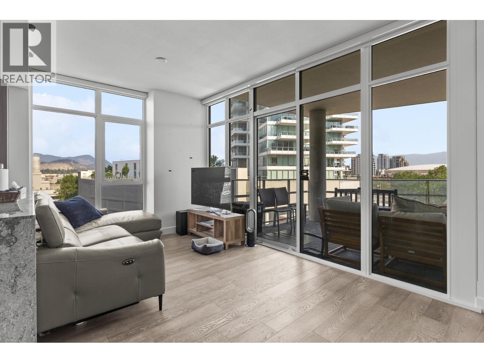 #405 1151 Sunset Drive - 27