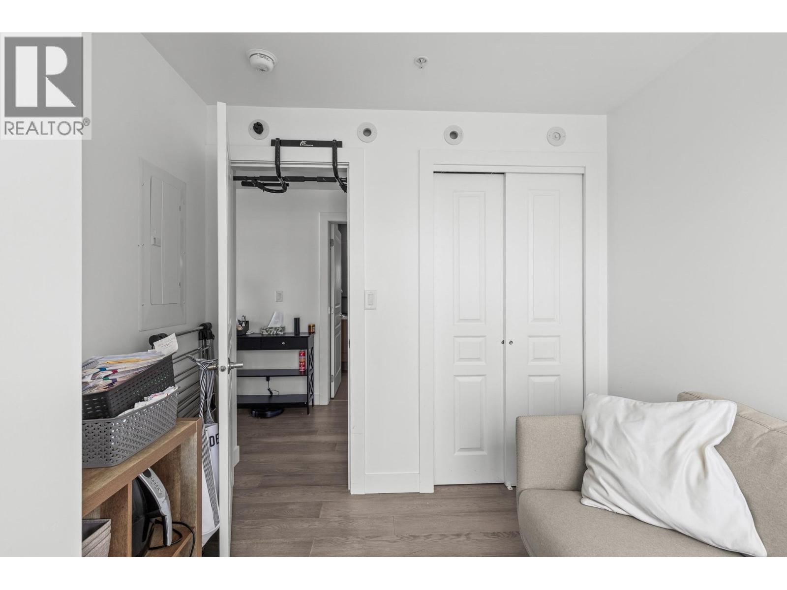 #405 1151 Sunset Drive - 2