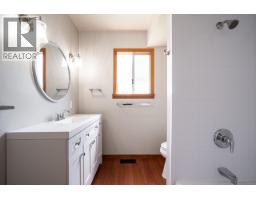 5288 Hardwick Street, Burnaby, BC V5G1P9 Photo 16