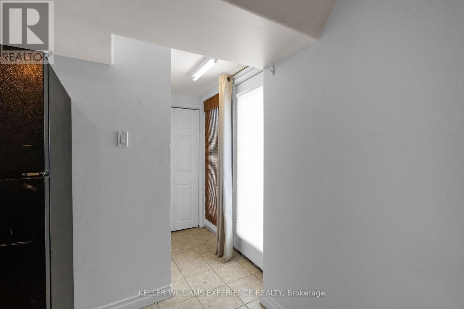 49 DAPHNE CRESCENT - 17