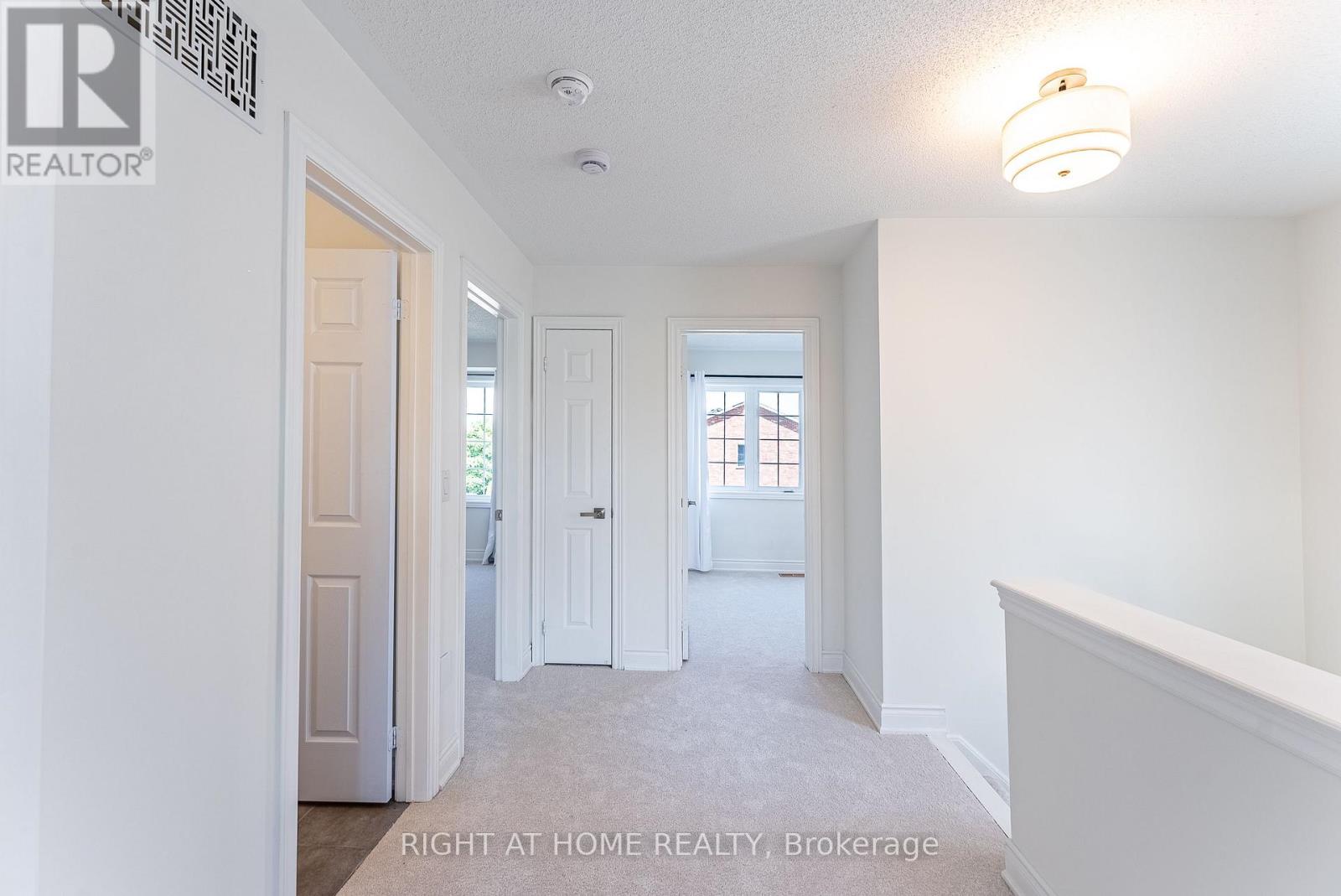 112 WHITE CRESCENT - Image 39