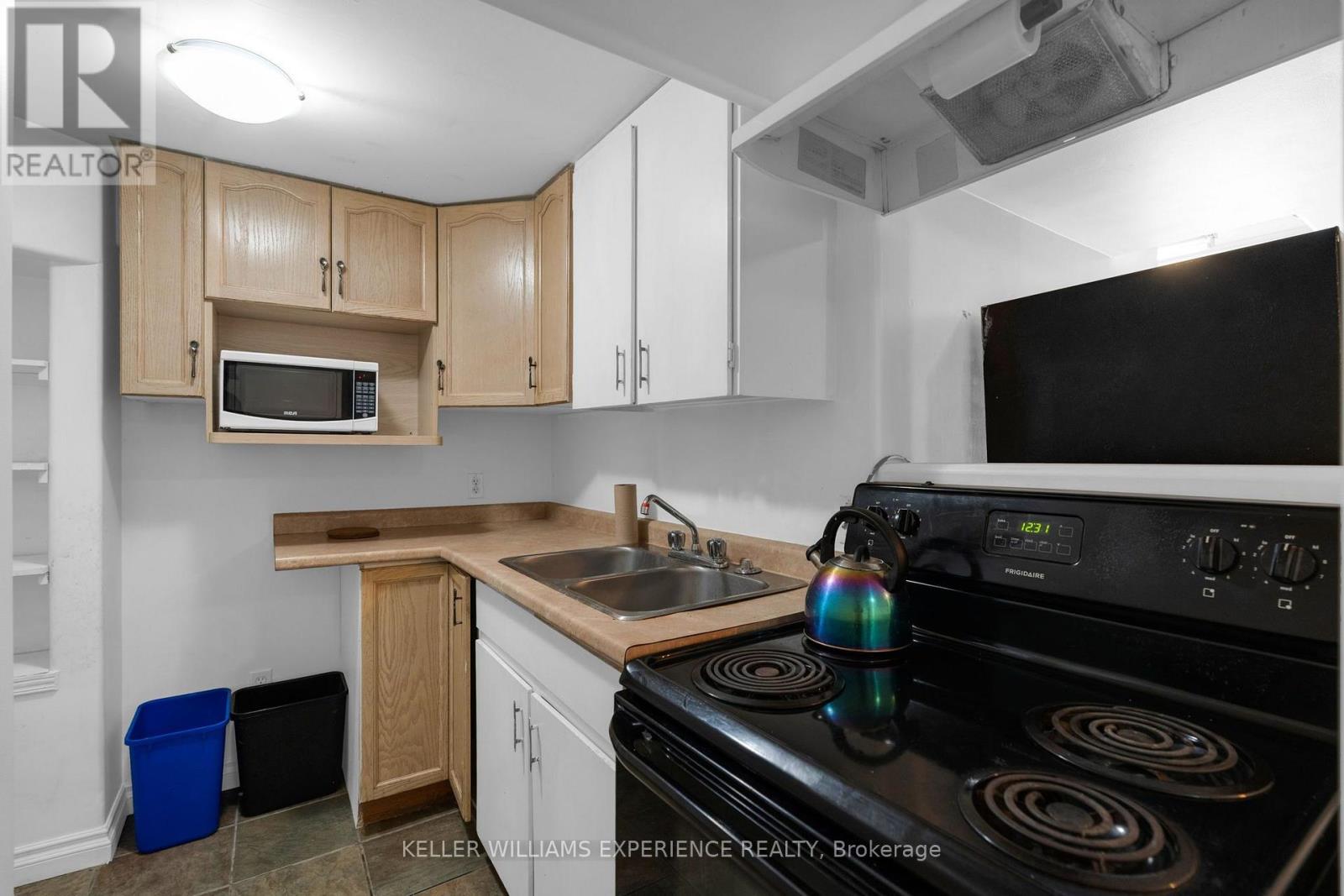 49 DAPHNE CRESCENT - 20