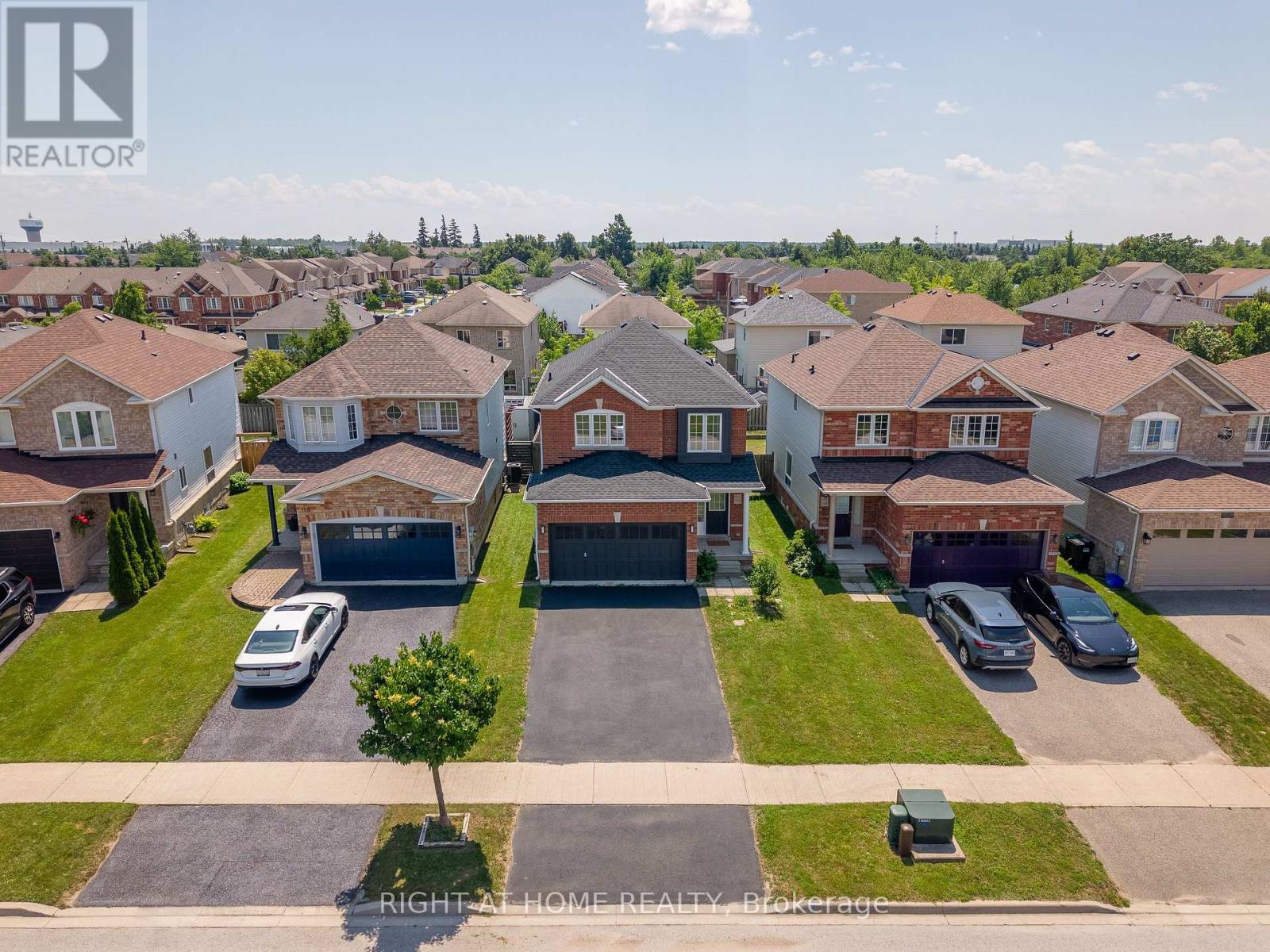 112 WHITE CRESCENT - Image 43