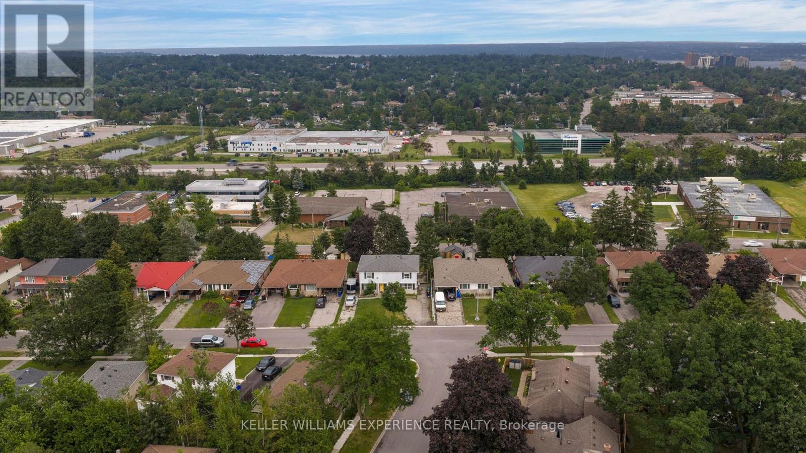 49 DAPHNE CRESCENT - 30