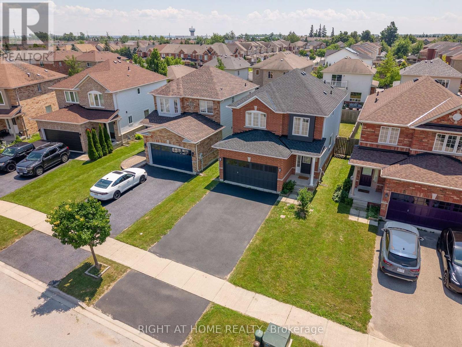 112 WHITE CRESCENT - Image 44