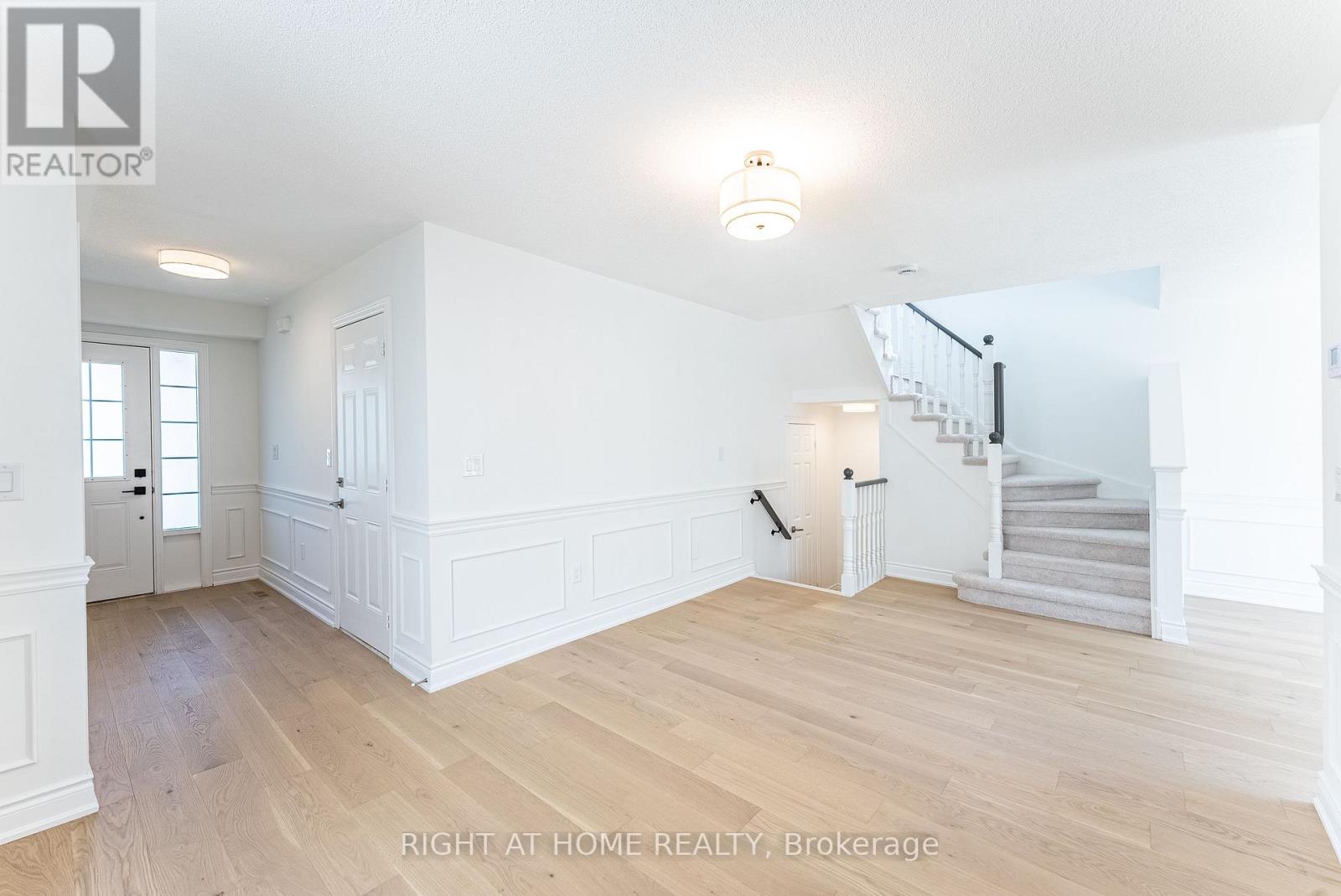 112 WHITE CRESCENT - Image 7