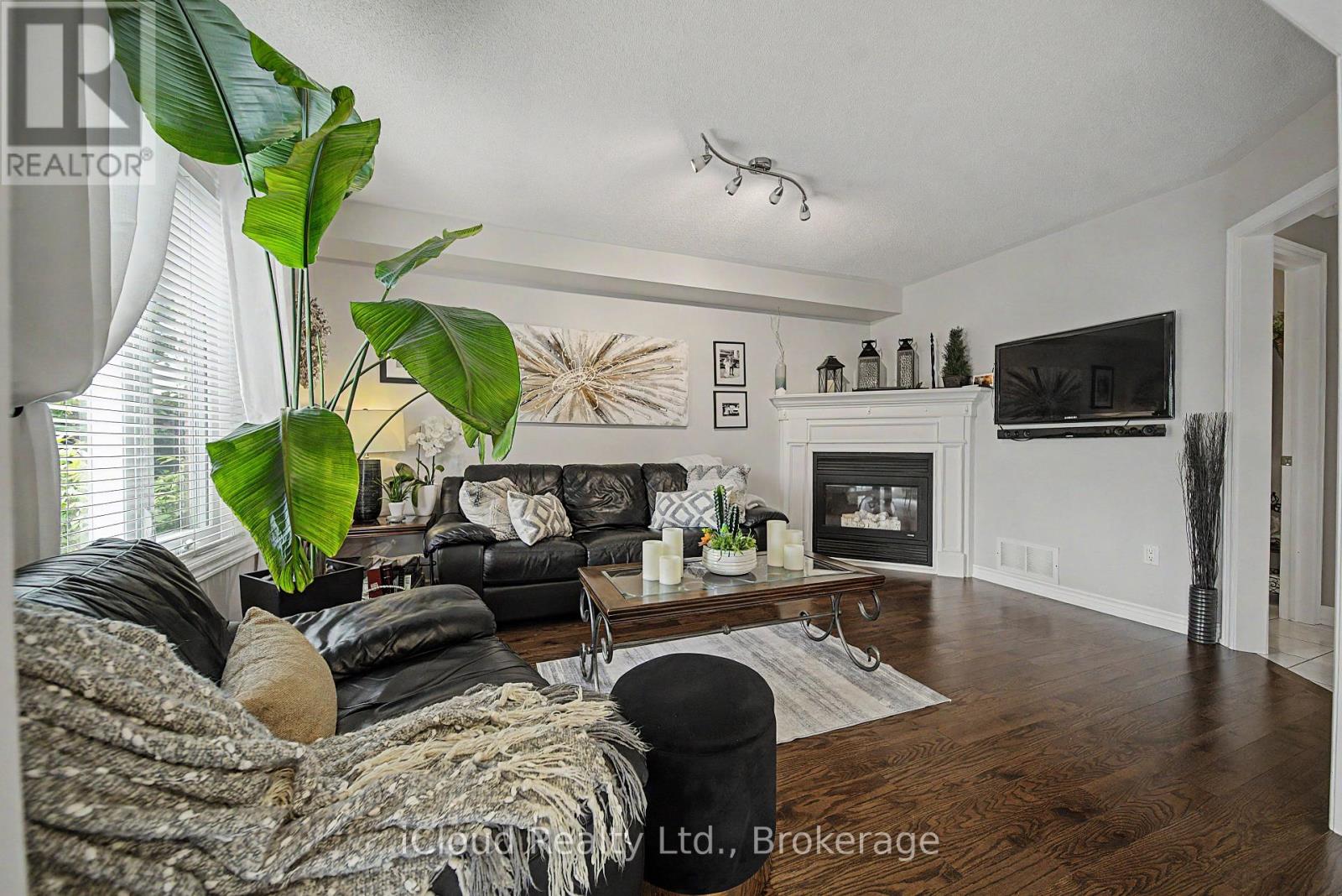 3926 BAGGINS COURT - Image 28