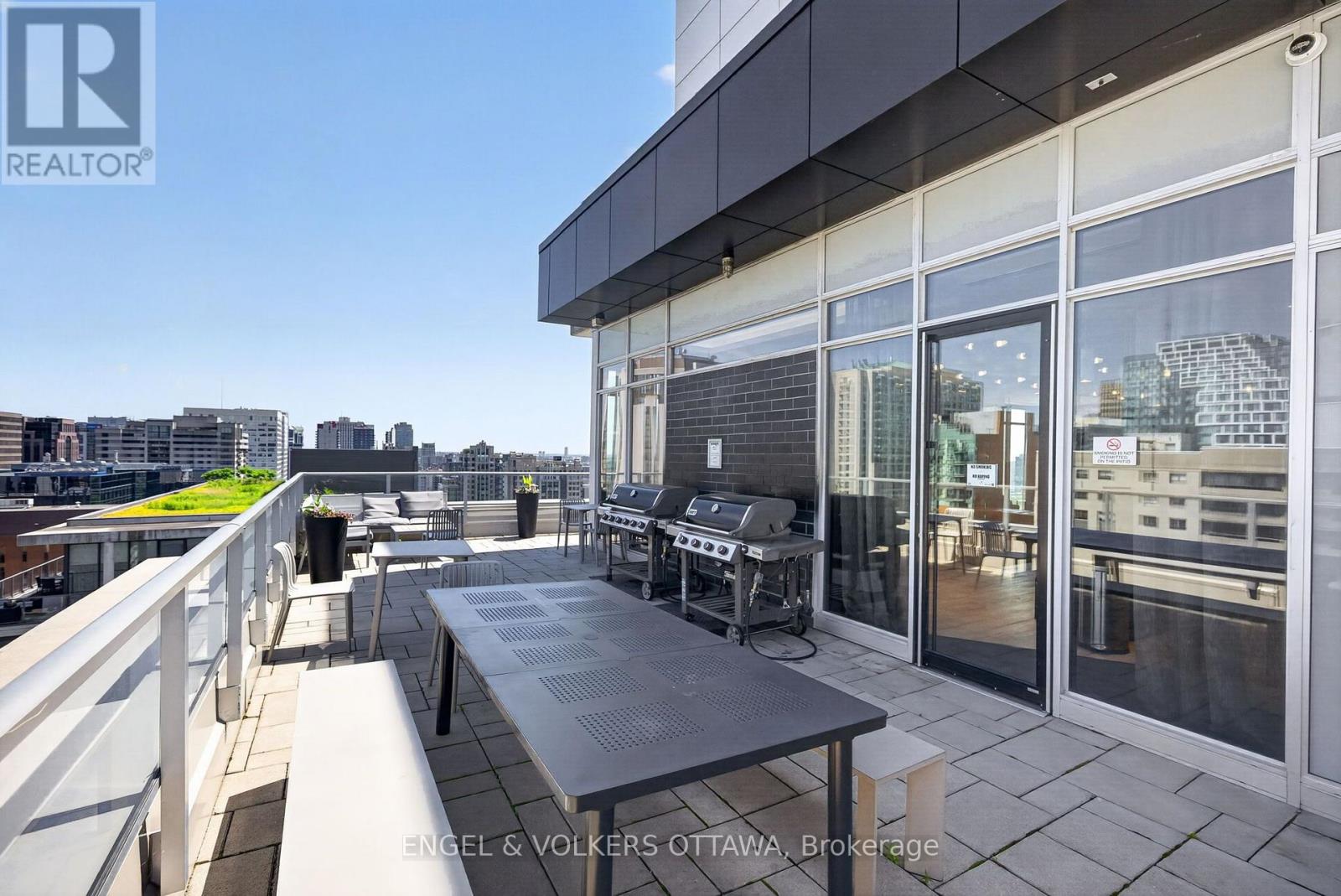 #816 255 BAY STREET - Image 29