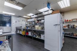 37-38 1313 Border Street, Winnipeg, MB R3H0X4 Photo 13