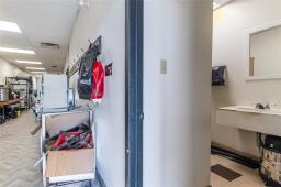 37-38 1313 Border Street, Winnipeg, MB R3H0X4 Photo 16