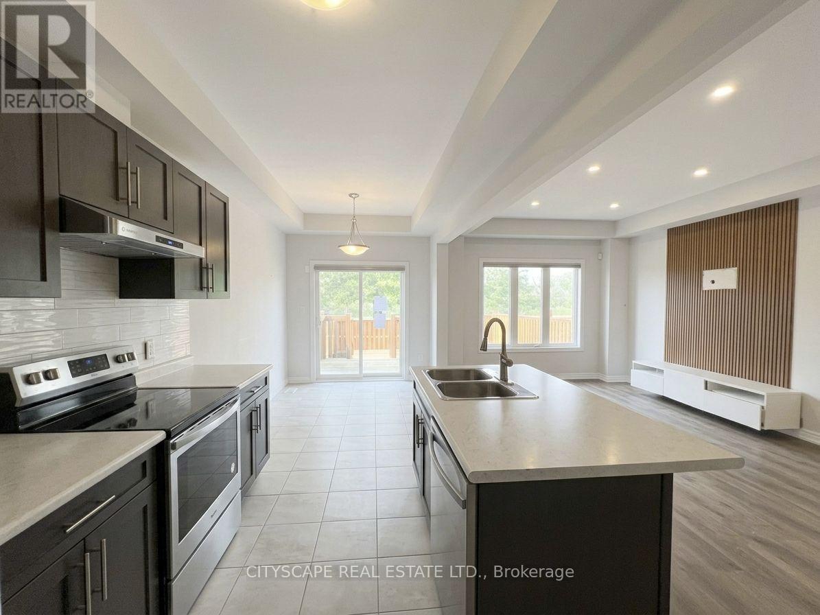100 SUNFLOWER PLACE - Image 11