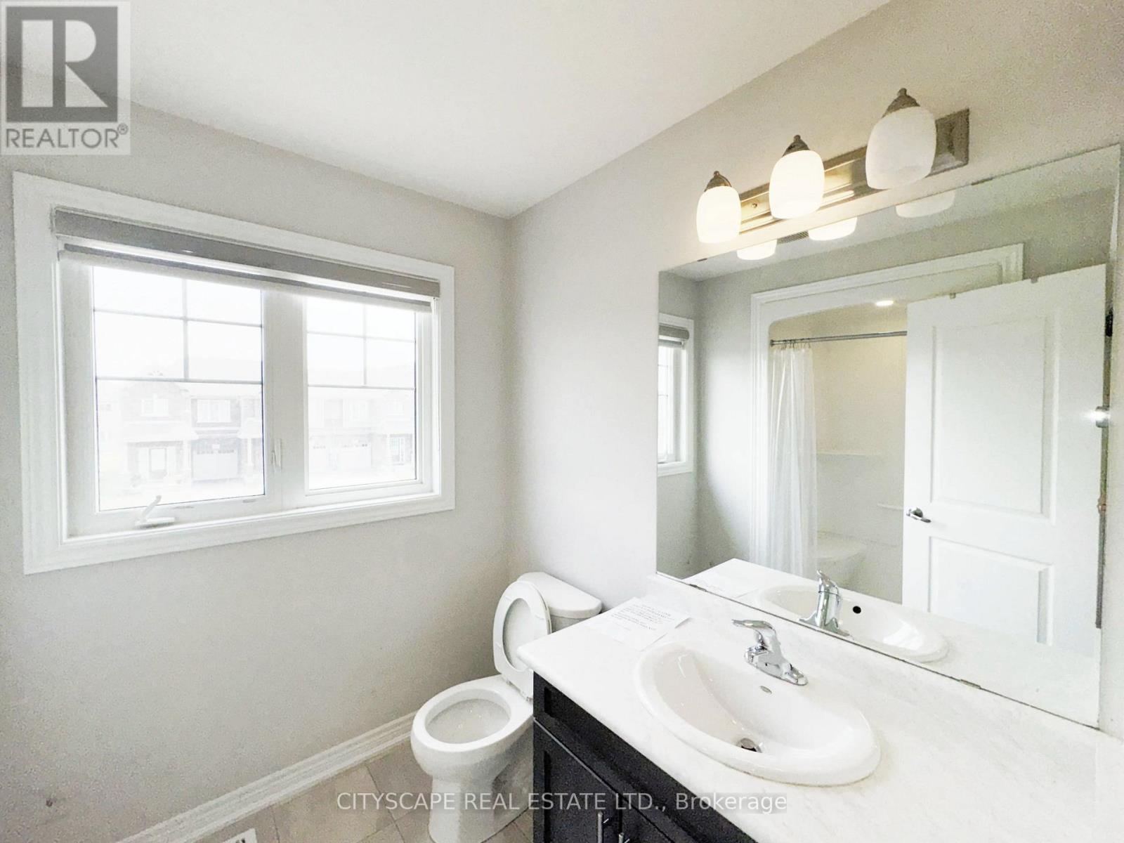 100 SUNFLOWER PLACE - Image 21