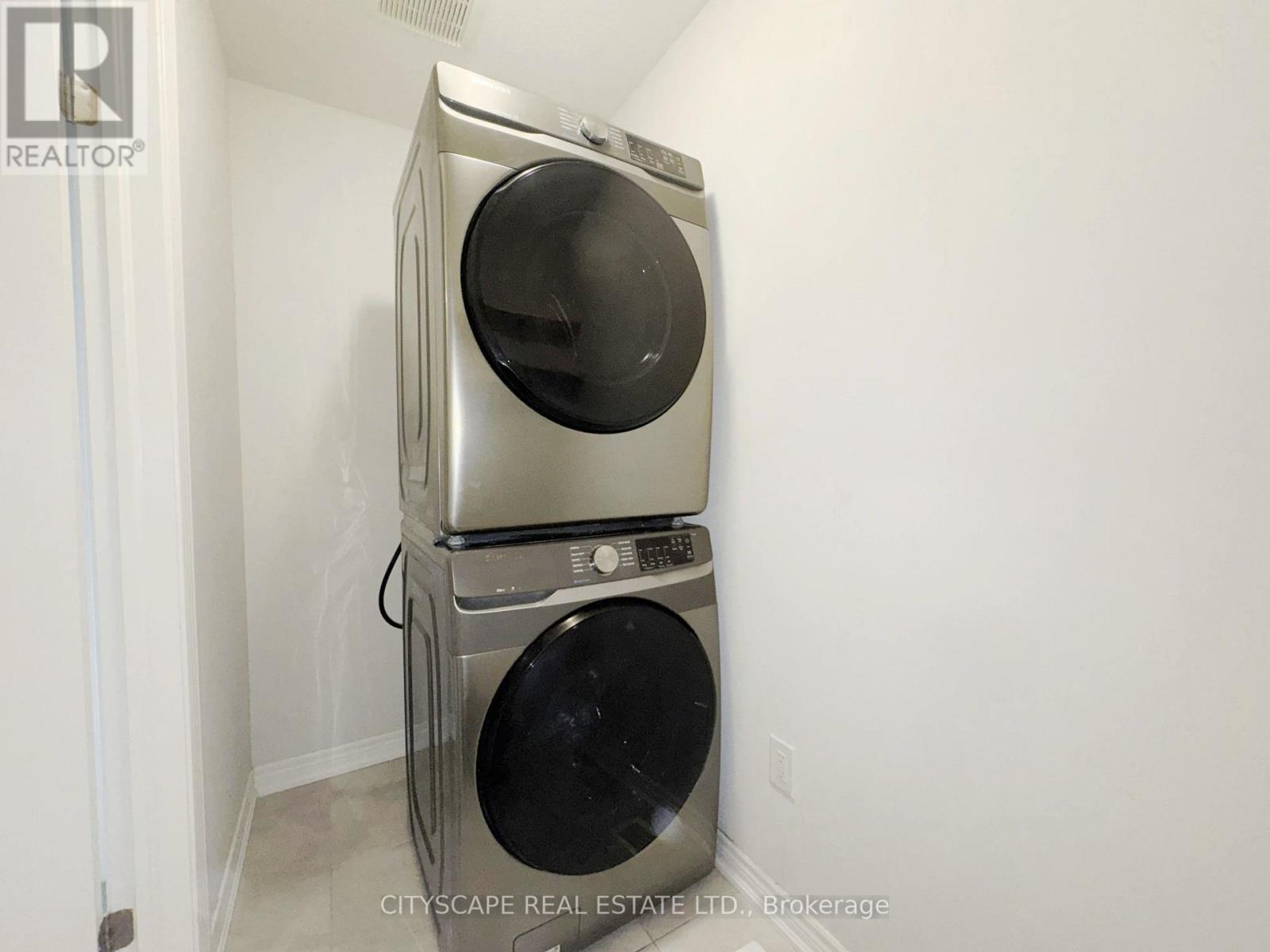 100 SUNFLOWER PLACE - Image 23