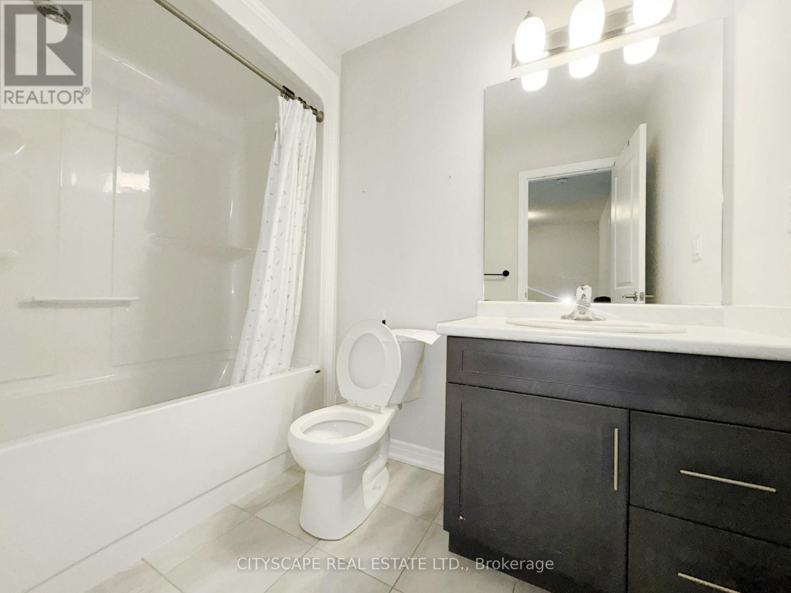 100 SUNFLOWER PLACE - Image 24