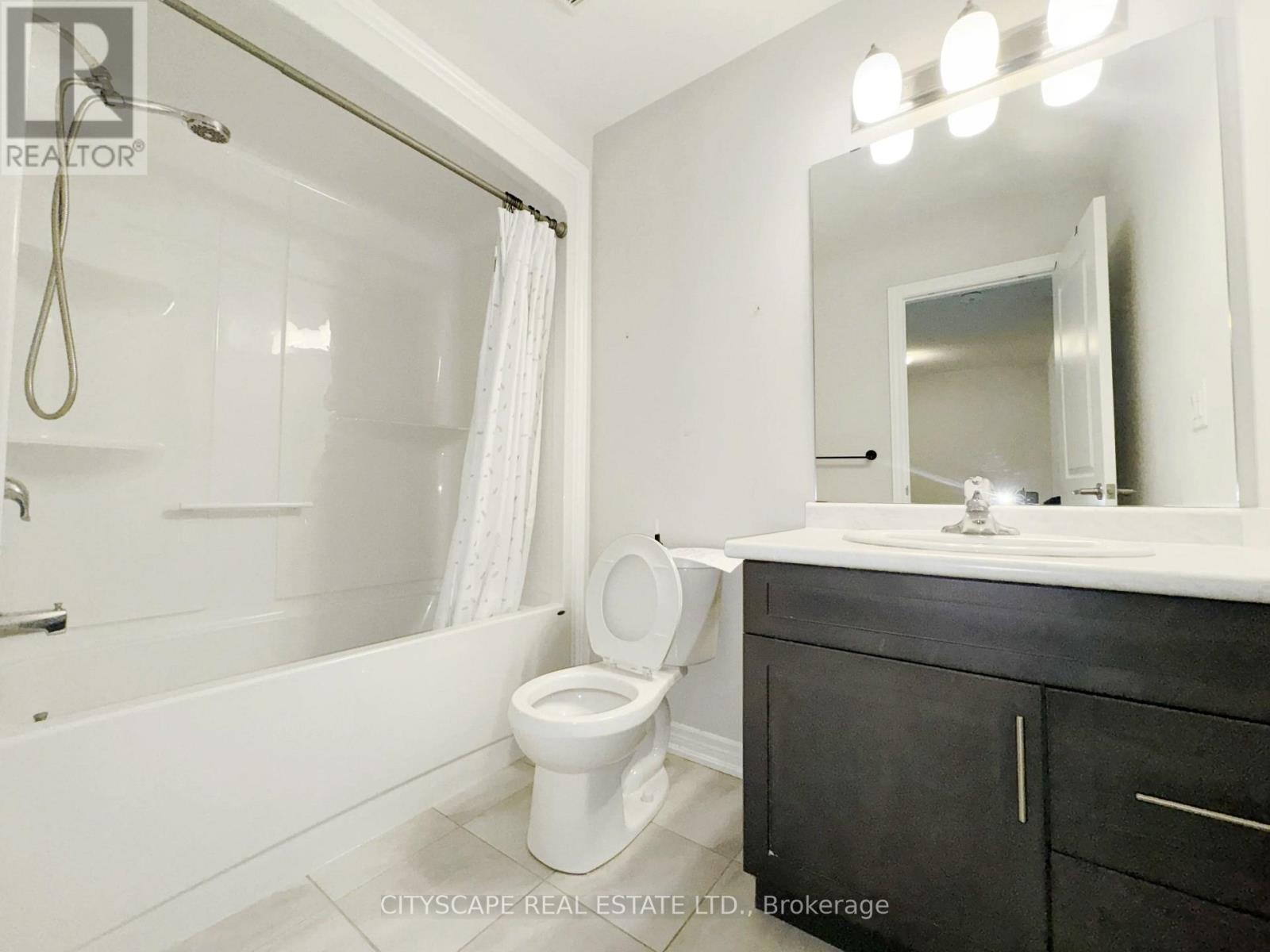 100 SUNFLOWER PLACE - Image 25