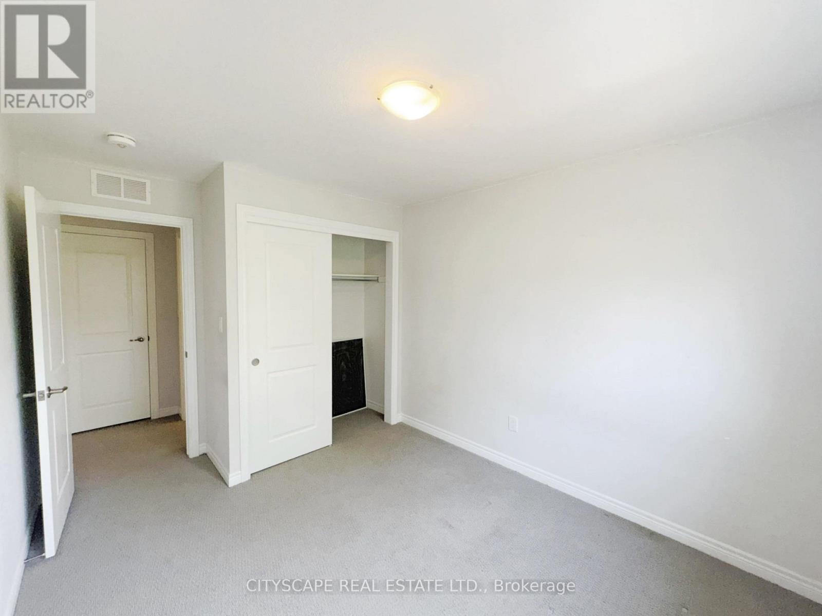 100 SUNFLOWER PLACE - Image 28