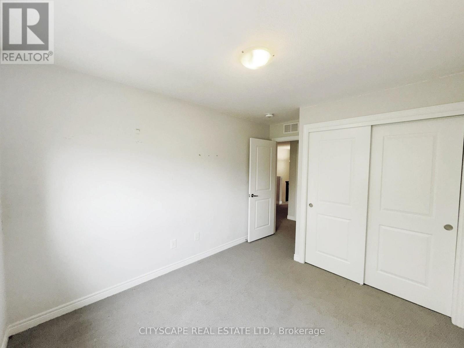 100 SUNFLOWER PLACE - Image 29