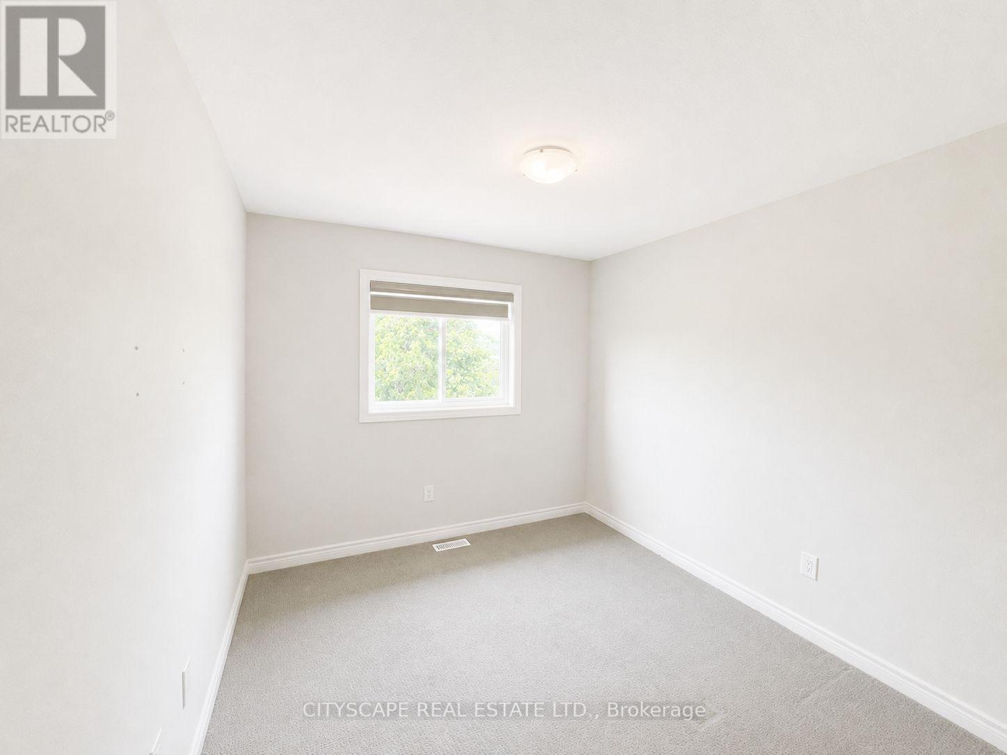 100 SUNFLOWER PLACE - Image 30