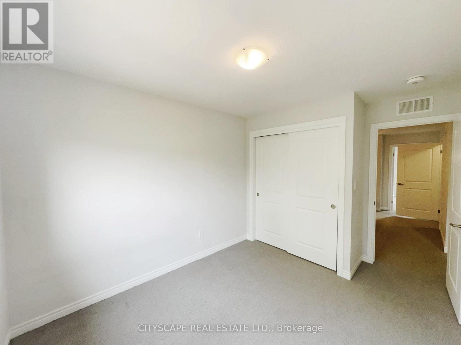 100 SUNFLOWER PLACE - Image 31