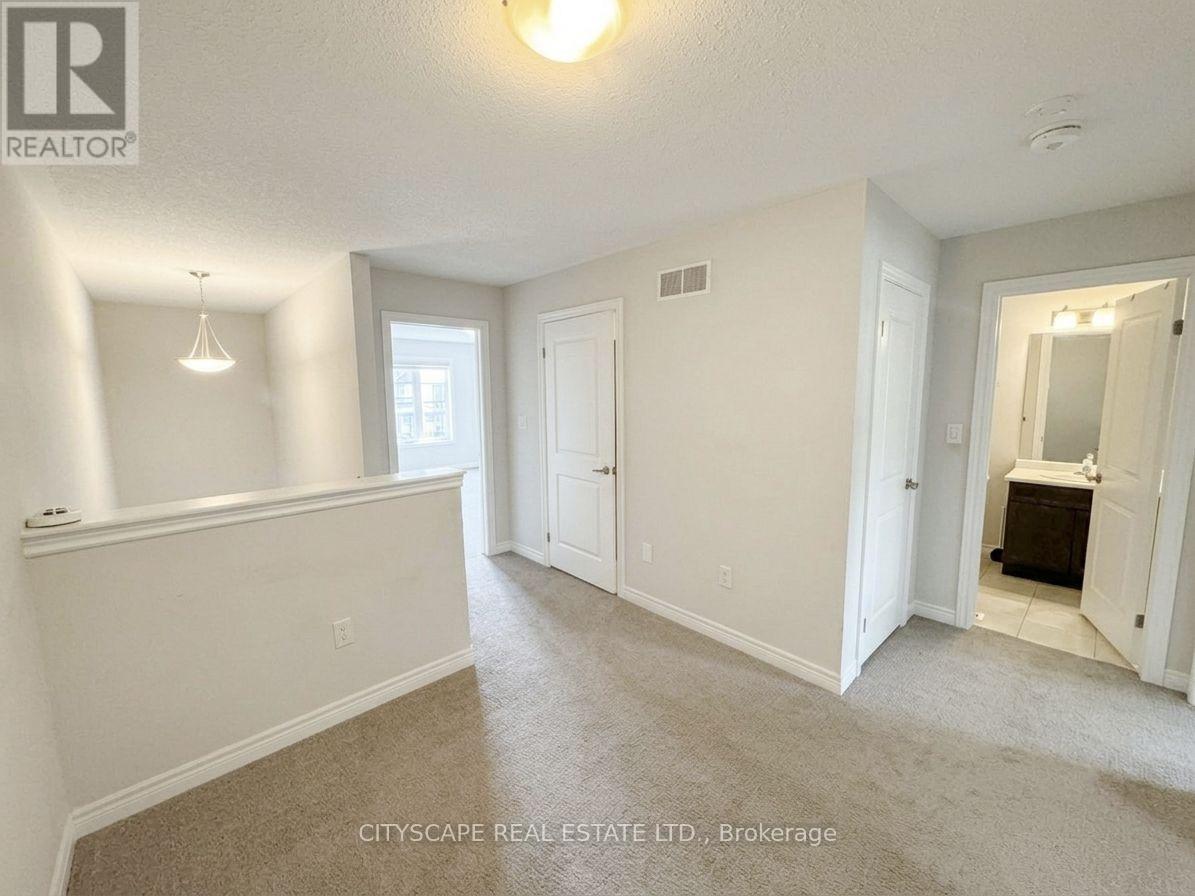 100 SUNFLOWER PLACE - Image 34