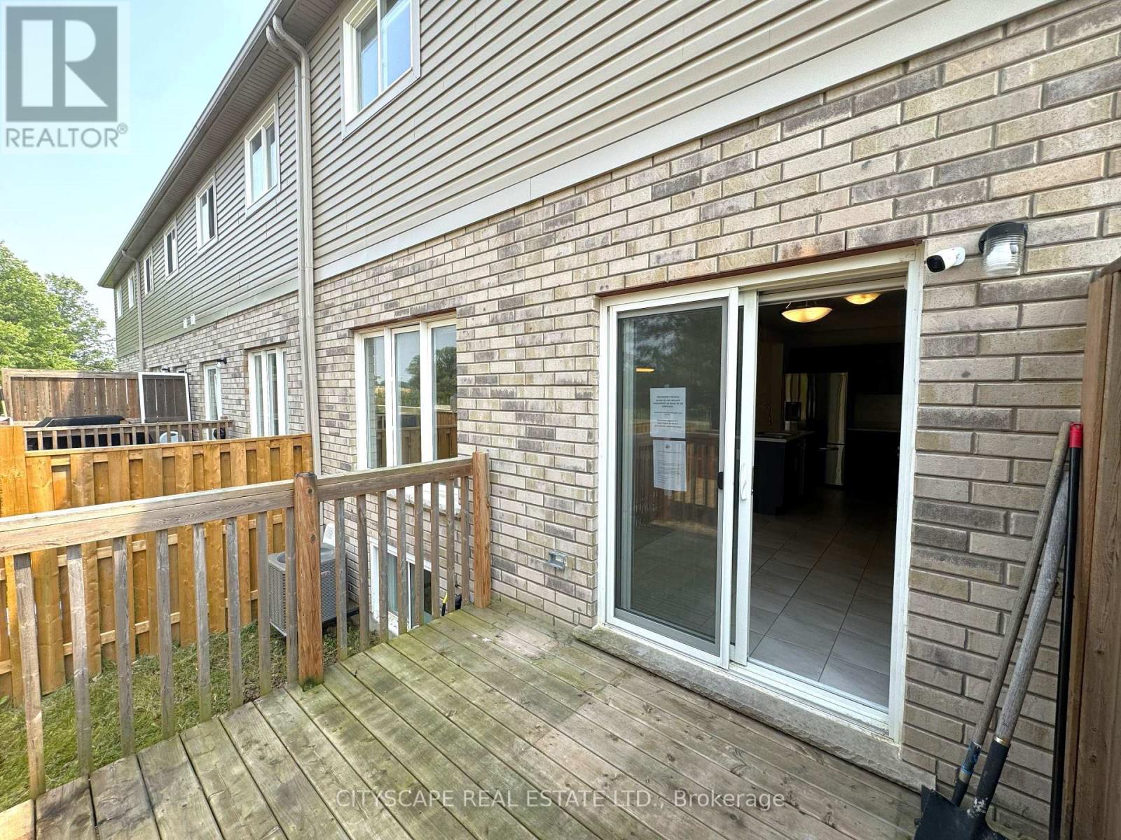 100 SUNFLOWER PLACE - Image 44