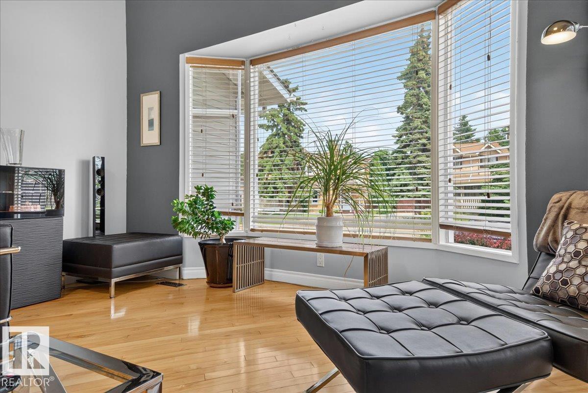 9328 173 ST NW NW - 10