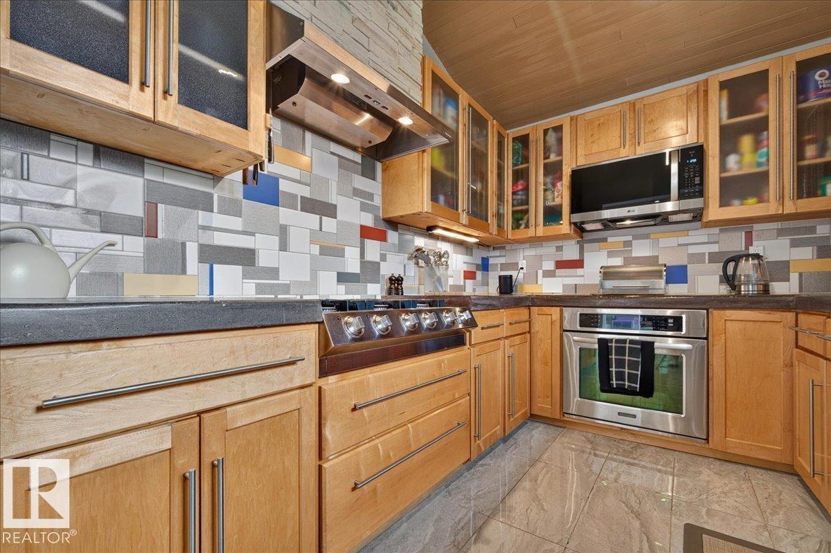 9328 173 ST NW NW - 31