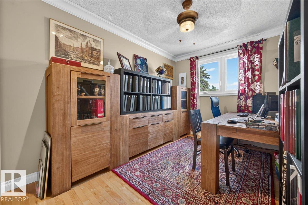 9328 173 ST NW NW - 38